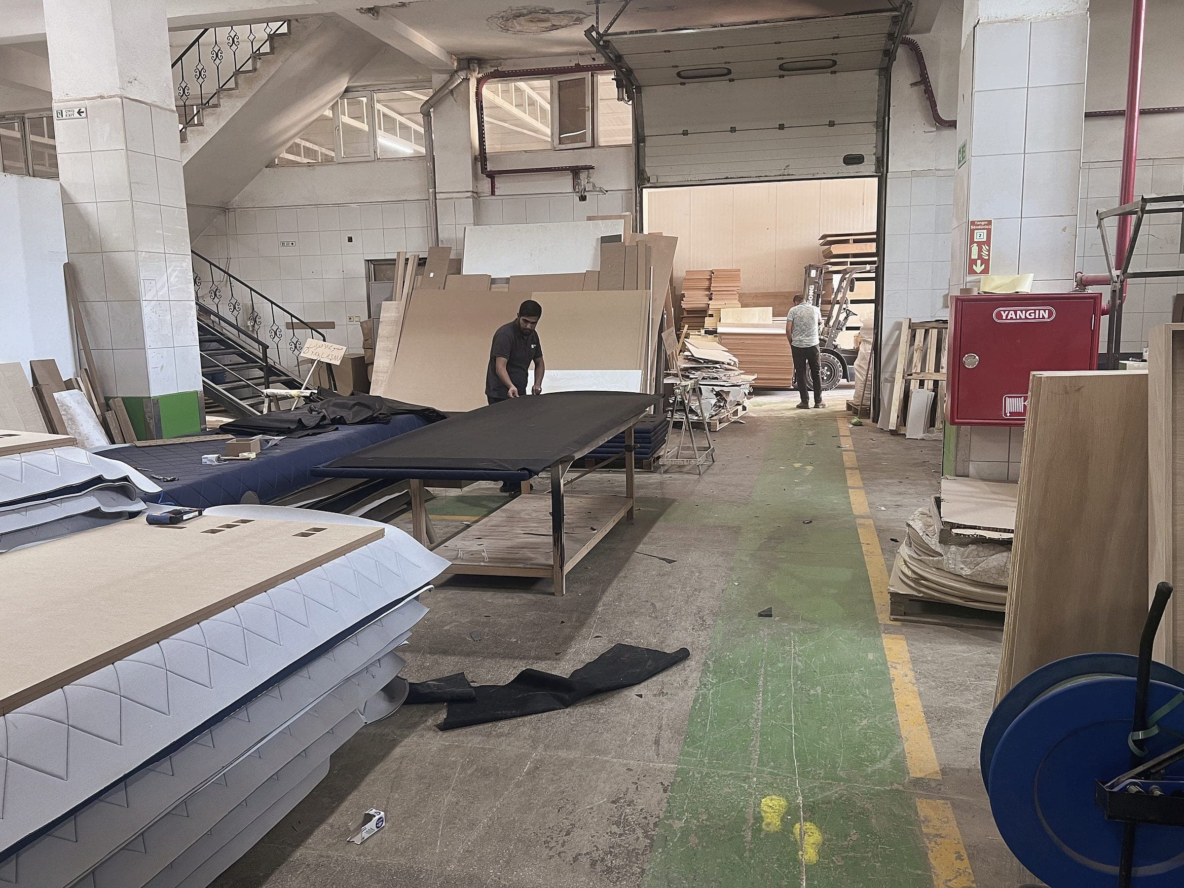 Who Owns the Factory: Manufacturer, Partner or Trader